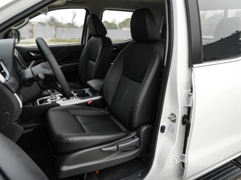 2026 Nissan Navara 2.0T 228HP L4 8AT