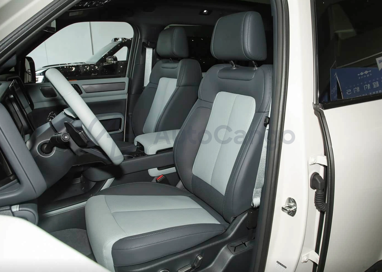 2025 FangChengBao Bao 5 1.5T 194HP L4 E-CVT PHEV,autocango,china used car exporter,china ev exporter,chinese used car exporter,chinese used ev exporter