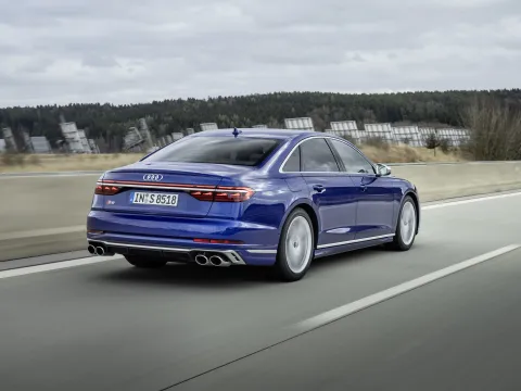 2025 Audi S8 4.0T 571HP V8 8AT