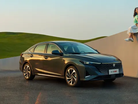 2023 ChangAn Raeton Plus 1.5T 188HP L4 7DCT