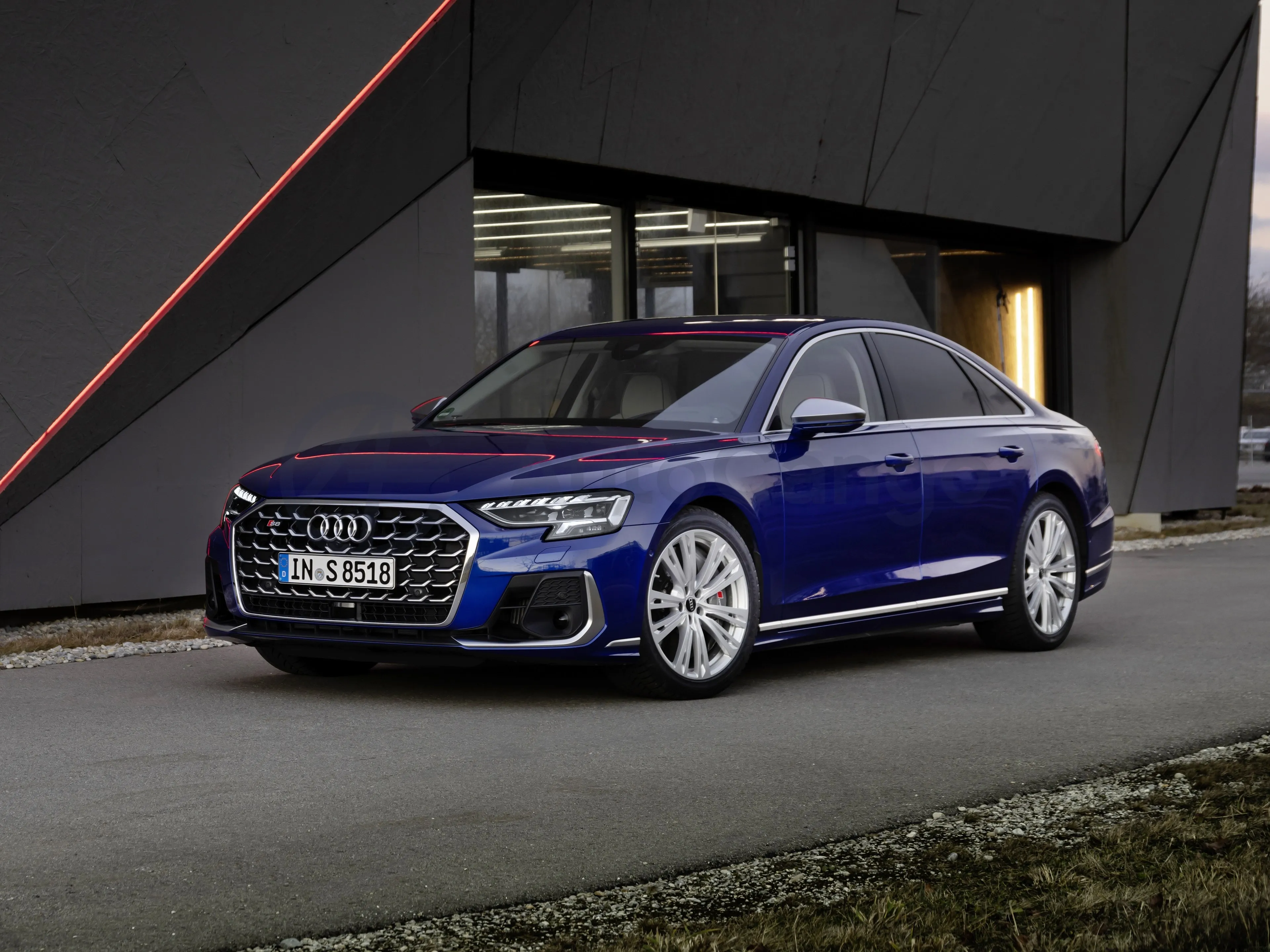 2025 Audi S8 4.0T 571HP V8 8AT,autocango,china used car exporter,china ev exporter,chinese used car exporter,chinese used ev exporter