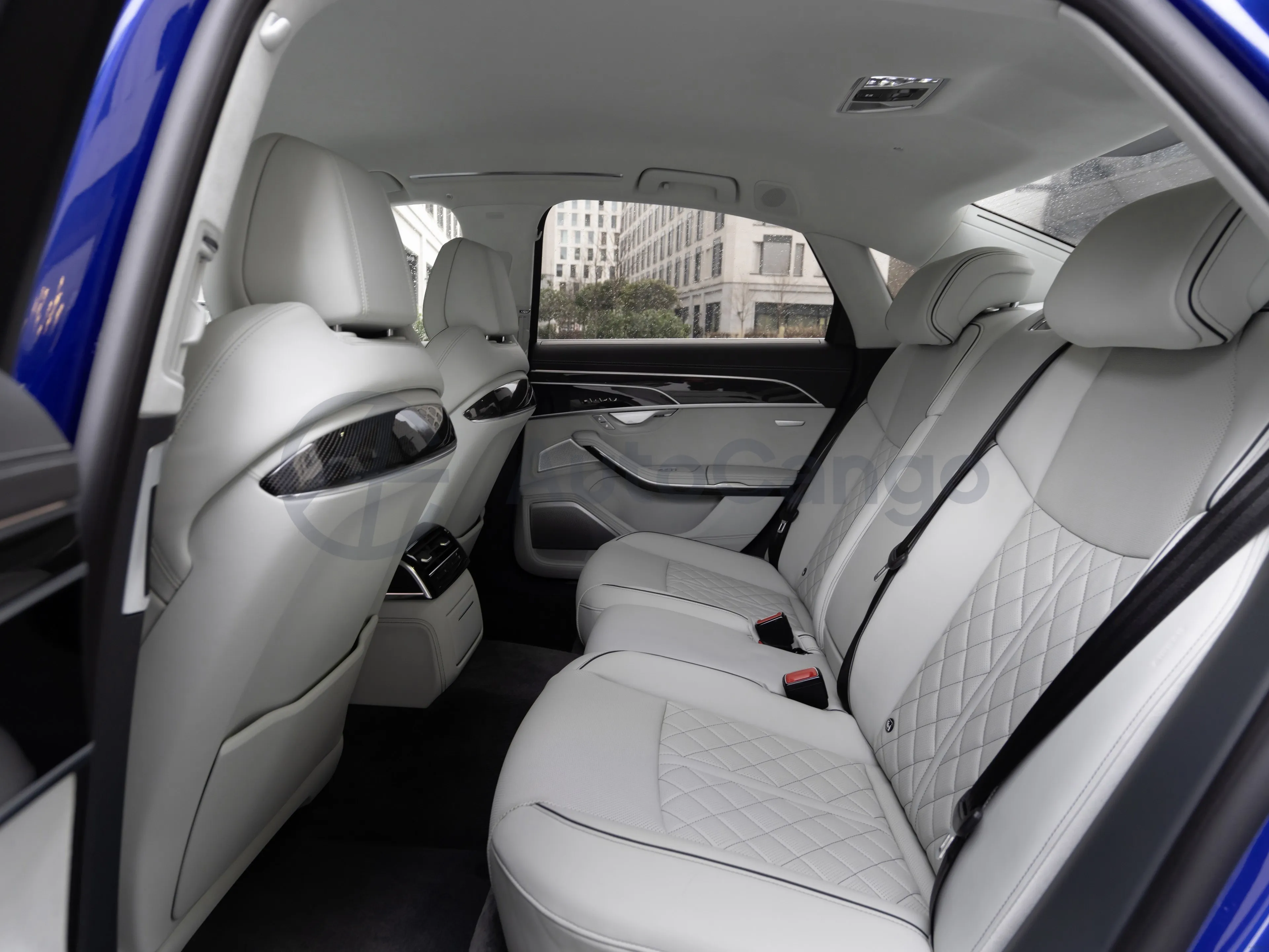 2025 Audi S8 4.0T 571HP V8 8AT,autocango,china used car exporter,china ev exporter,chinese used car exporter,chinese used ev exporter