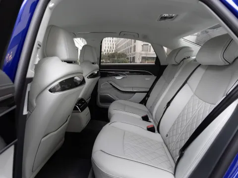 2025 Audi S8 4.0T 571HP V8 8AT