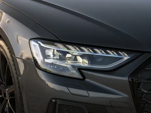 2025 Audi S8 4.0T 571HP V8 8AT