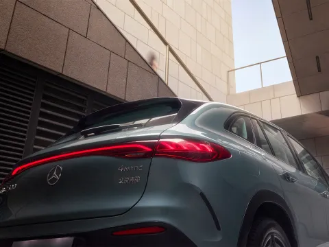 2026 Mercedes-Benz EQE SUV BEV