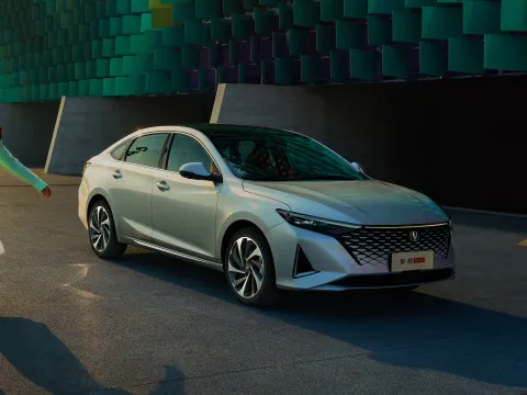 2023 ChangAn Raeton Plus 1.5T 188HP L4 7DCT