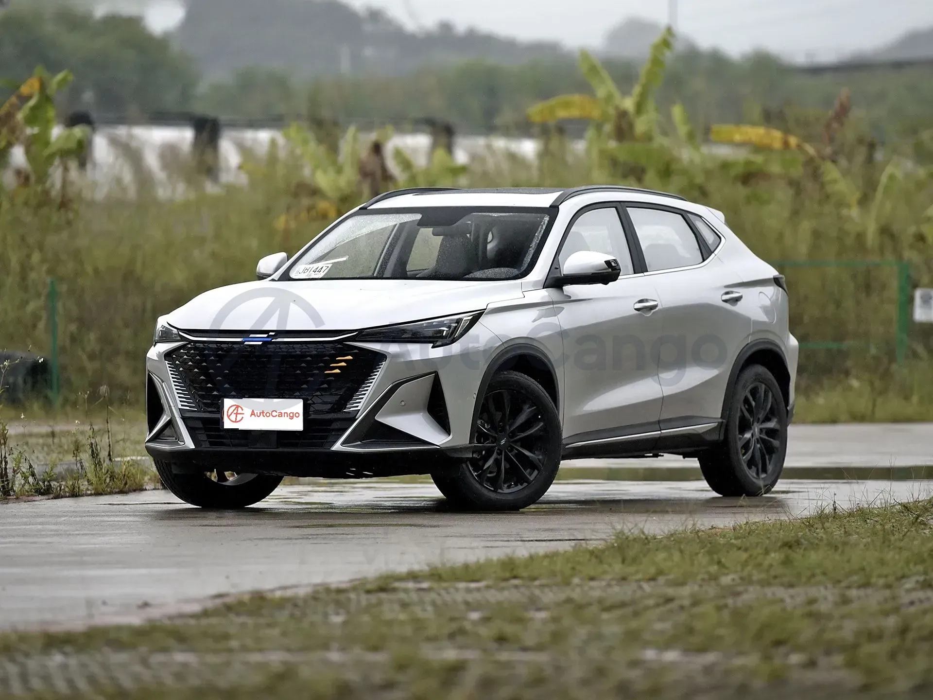 2023 ChangAn Oshan X5 Plus 1.5T 188HP L4 7DCT,autocango,china used car exporter,china ev exporter,chinese used car exporter,chinese used ev exporter