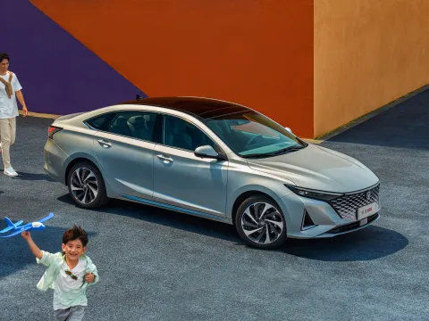 2023 ChangAn Raeton Plus 1.5T 188HP L4 7DCT