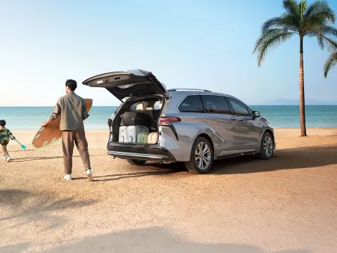 2026 Toyota Sienna 2.5L 189HP L4 E-CVT Hybrid