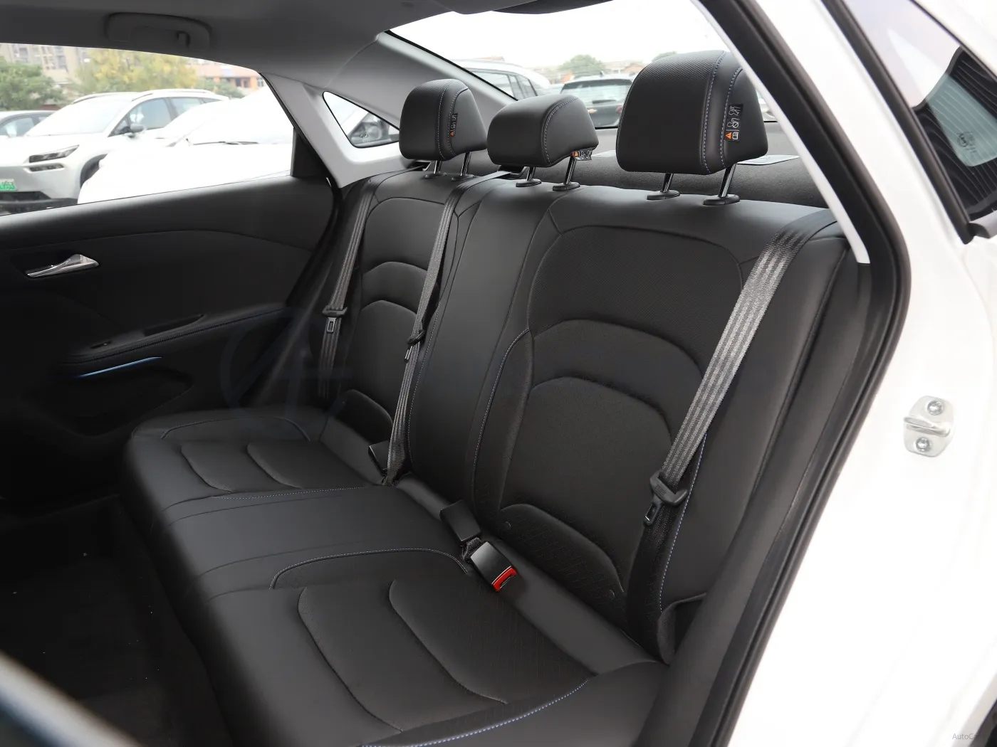 2019 Chevrolet Monza 1.0T 125HP L3 6DCT,autocango,china used car exporter,china ev exporter,chinese used car exporter,chinese used ev exporter