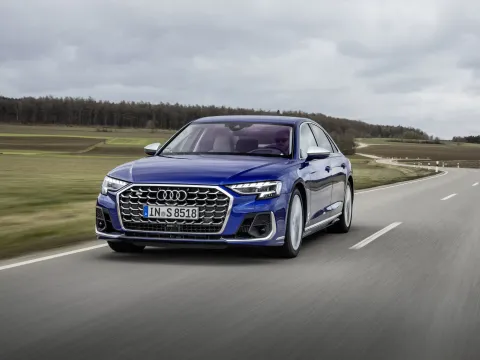 2025 Audi S8 4.0T 571HP V8 8AT
