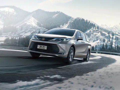 2026 Toyota Sienna 2.5L 189HP L4 E-CVT Hybrid