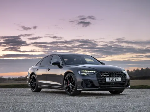 2025 Audi S8 4.0T 571HP V8 8AT