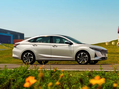 2023 ChangAn Raeton Plus 1.5T 188HP L4 7DCT