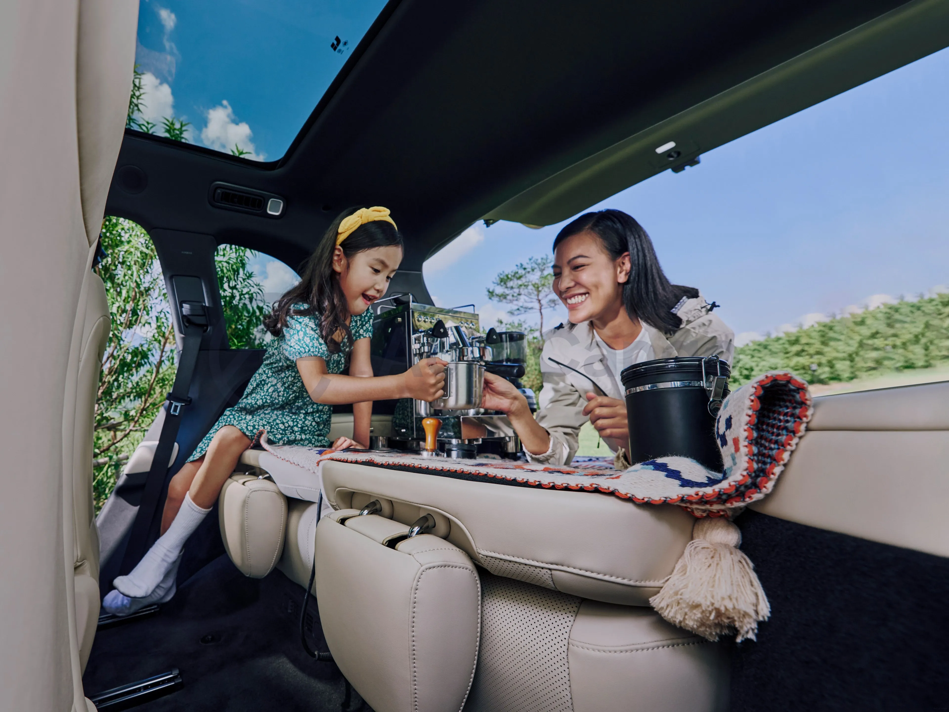 2023 Li L8 Range Extended 154HP REEV 40.9KWH,autocango,china used car exporter,china ev exporter,chinese used car exporter,chinese used ev exporter