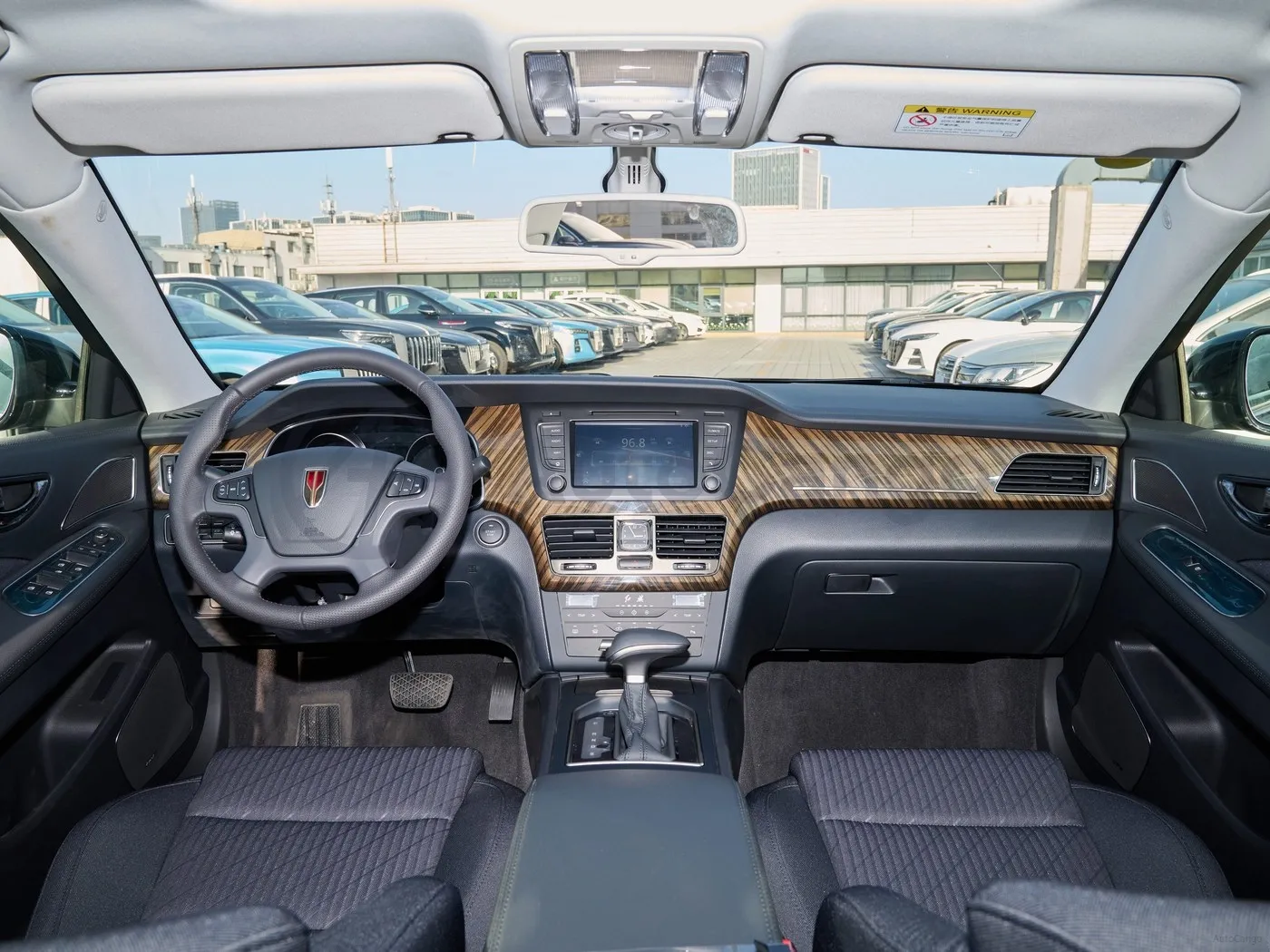 2013 HongQi H7 2.0T 204HP L4 6AT,autocango,china used car exporter,china ev exporter,chinese used car exporter,chinese used ev exporter