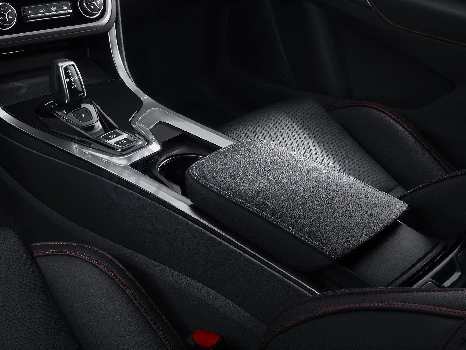 2024 LYNK&CO 01 2.0T 254HP L4 8AT MSRP 155800 Specs and Details
