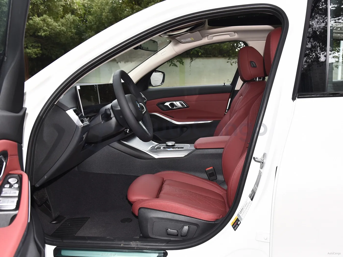 2026 BMW i3 BEV,autocango,china used car exporter,china ev exporter,chinese used car exporter,chinese used ev exporter