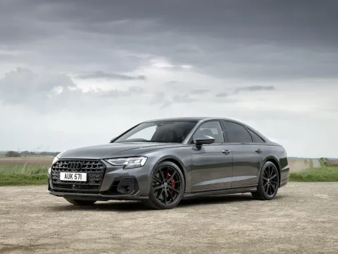 2025 Audi S8 4.0T 571HP V8 8AT