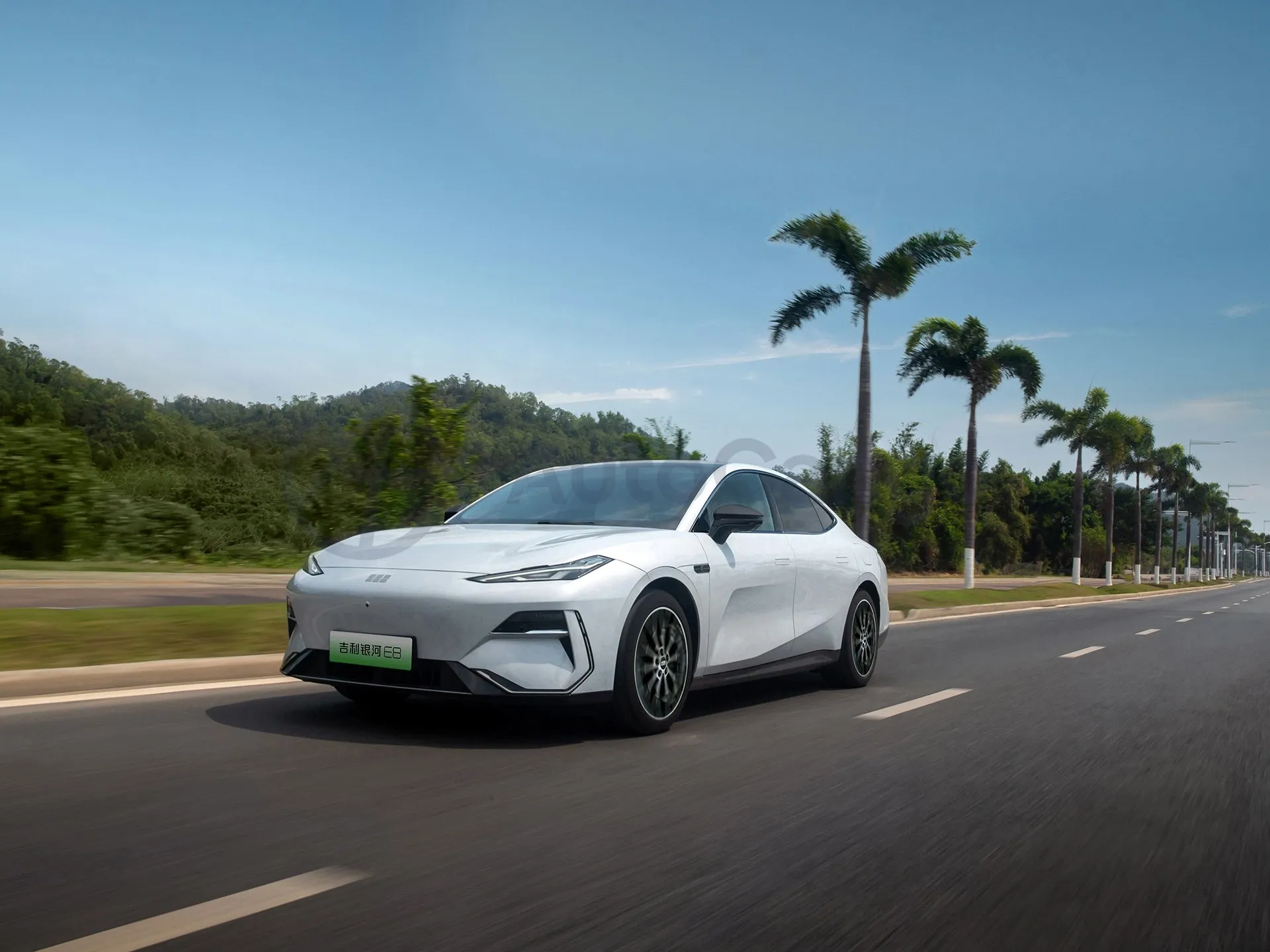 2025 Geely Galaxy E8 BEV 62KWH MSRP 149800 Specs and Details