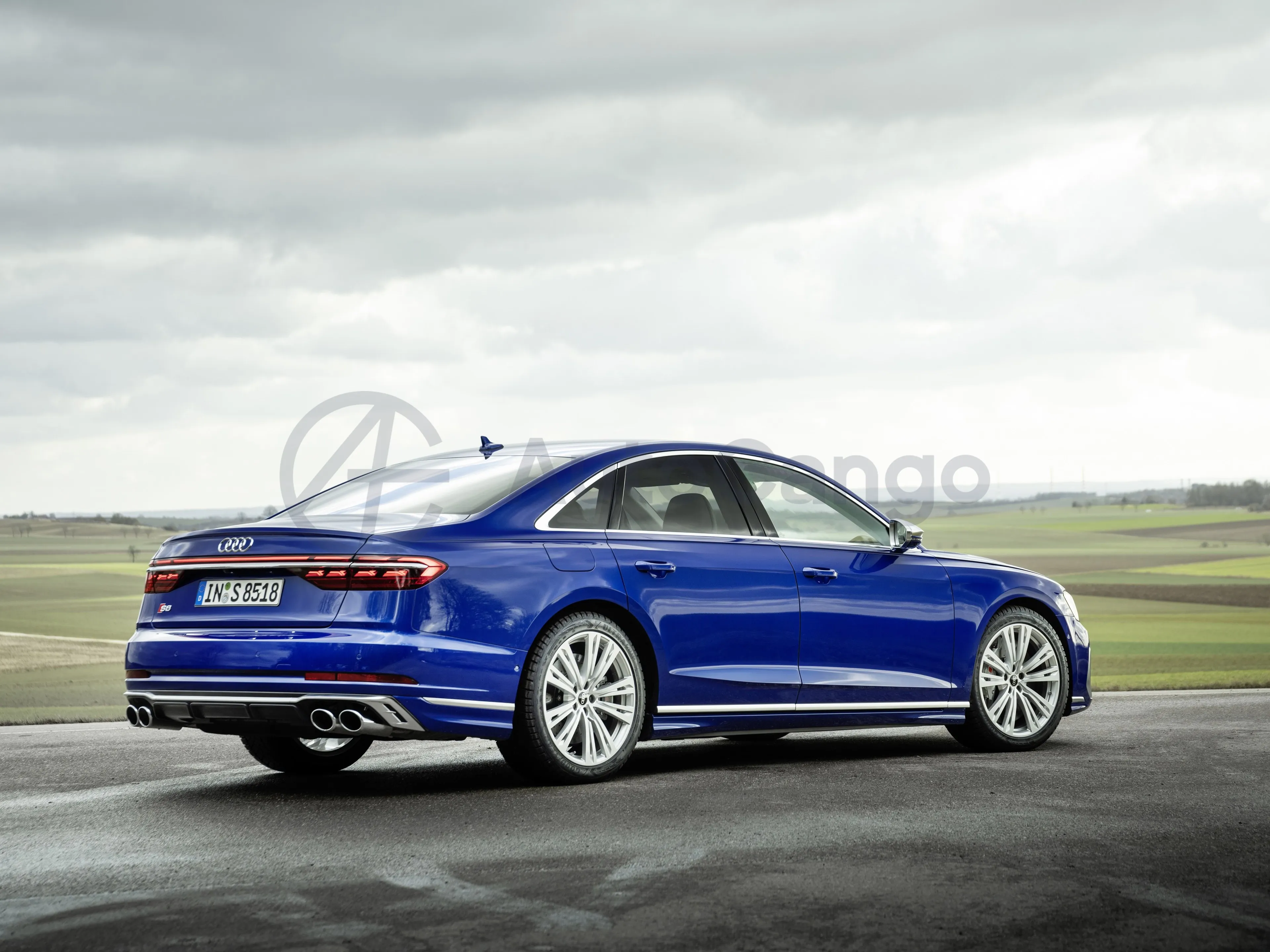 2025 Audi S8 4.0T 571HP V8 8AT,autocango,china used car exporter,china ev exporter,chinese used car exporter,chinese used ev exporter