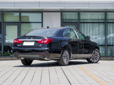 2013 HongQi H7 2.0T 204HP L4 6AT