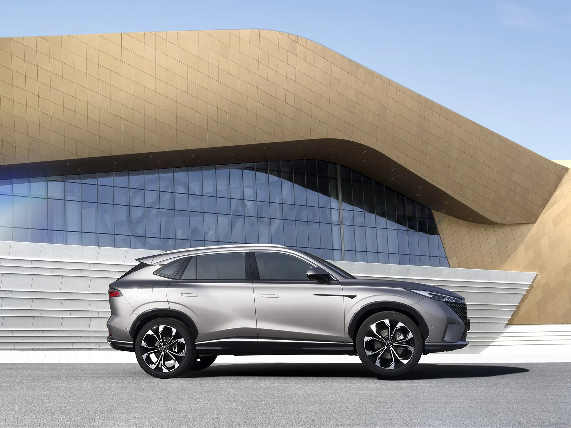 Roewe RX5,autocango,china used car exporter,china ev exporter,chinese used car exporter,chinese used ev exporter