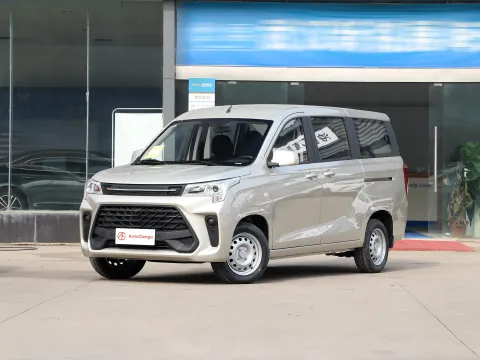 2022 DongFeng Fengon Fengon 380 1.5L 112HP L4 5MT