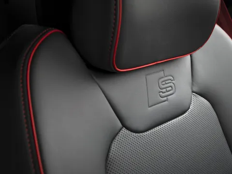 2025 Audi S8 4.0T 571HP V8 8AT