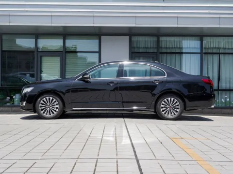 2013 HongQi H7 2.0T 204HP L4 6AT