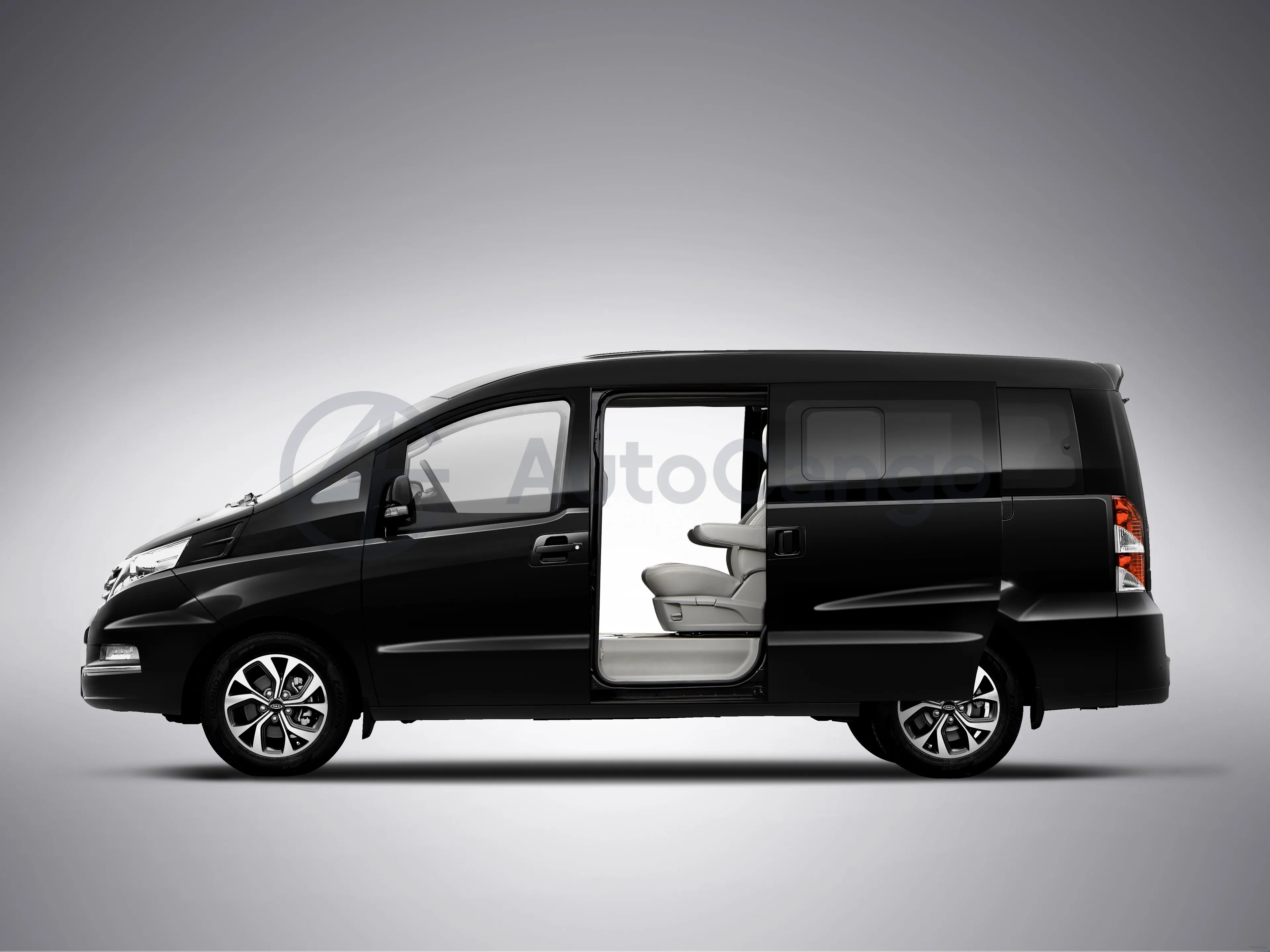 JAC Refine M5,autocango,china used car exporter,china ev exporter,chinese used car exporter,chinese used ev exporter
