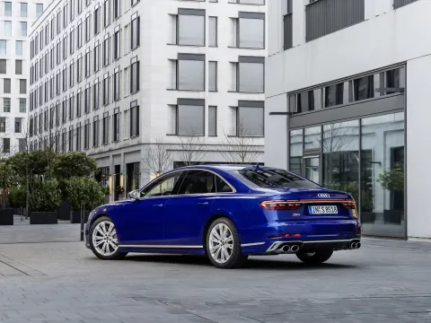 2025 Audi S8 4.0T 571HP V8 8AT