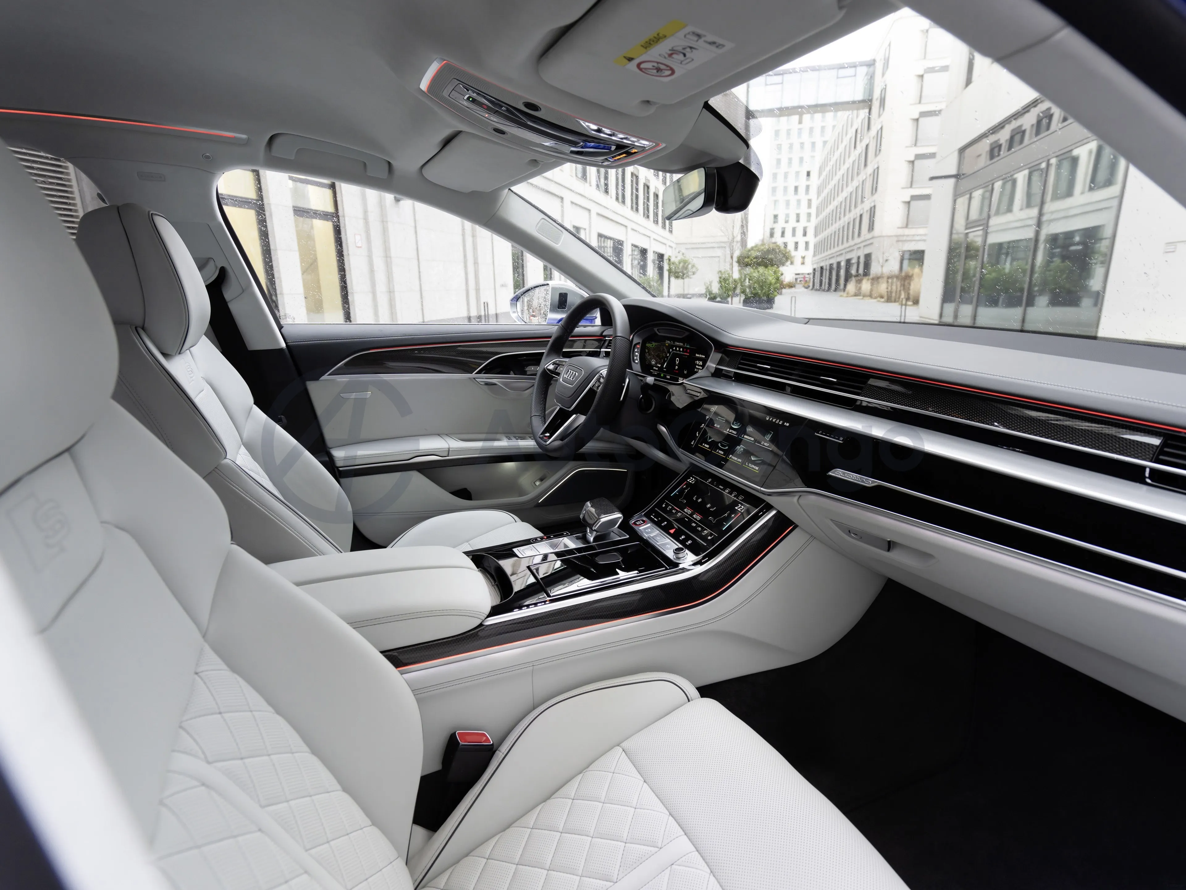 2025 Audi S8 4.0T 571HP V8 8AT,autocango,china used car exporter,china ev exporter,chinese used car exporter,chinese used ev exporter