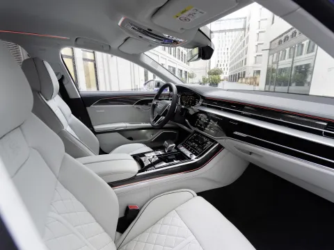 2025 Audi S8 4.0T 571HP V8 8AT