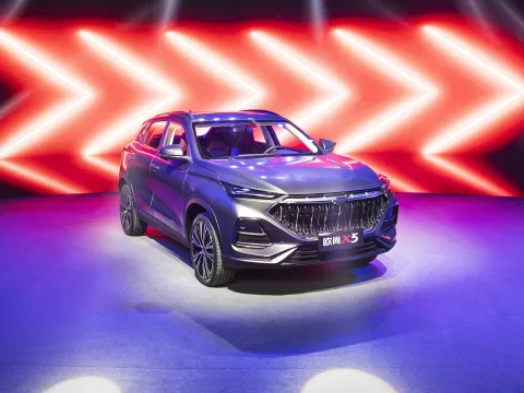 2022 ChangAn Oshan X5 1.5T 180HP L4 7DCT