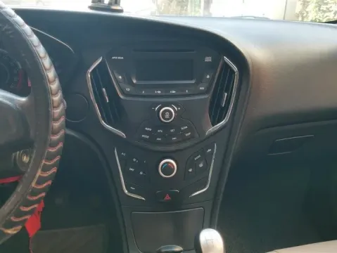 2014 GAC Trumpchi GA3S 1.6L 122HP L4 5MT
