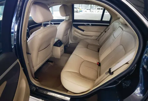 2011 Roewe 750 1.8T 160HP L4 5AT