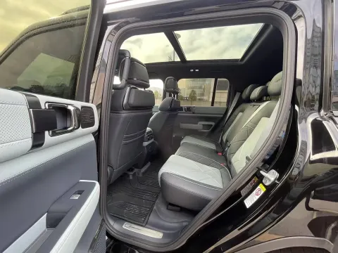 2023 FangChengBao Bao 5 1.5T 194HP L4 E-CVT PHEV 31.8KWH