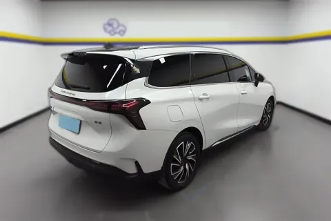 2022 DongFeng Forthing Yacht 1.5T 197HP L4 7DCT,autocango,china used car exporter,china ev exporter,chinese used car exporter,chinese used ev exporter