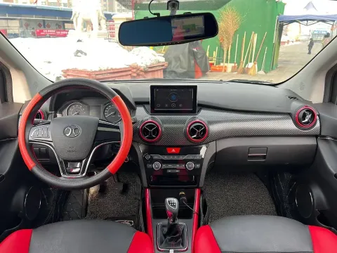 2015 BeiJing Auto Senova X25 1.5L 116HP L4 5MT