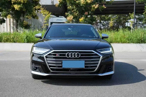 2021 Audi S8 4.0T 571HP V8 8AT,autocango,china used car exporter,china ev exporter,chinese used car exporter,chinese used ev exporter