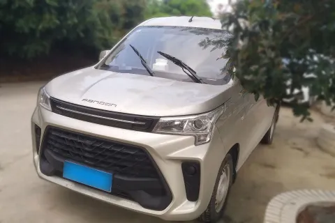 2022 DongFeng Fengon Fengon 380 1.5L 112HP L4 5MT,autocango,china used car exporter,china ev exporter,chinese used car exporter,chinese used ev exporter