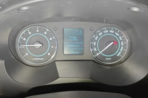 2014 JAC Refine M5 2.0T 177HP L4 5AT