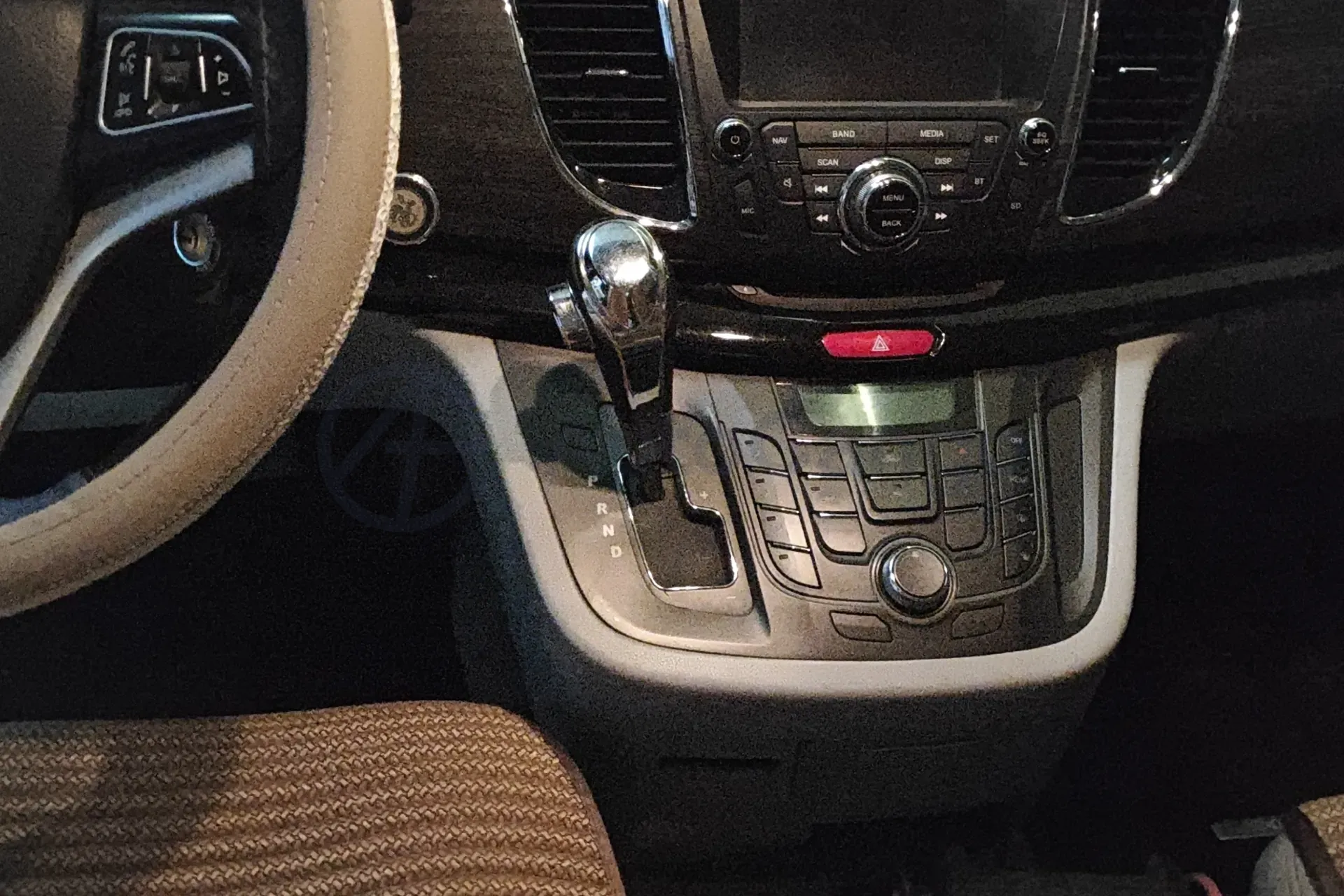 2014 JAC Refine M5 2.0T 177HP L4 5AT,autocango,china used car exporter,china ev exporter,chinese used car exporter,chinese used ev exporter