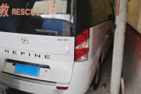 2014 JAC Refine M5 2.0T 177HP L4 5AT