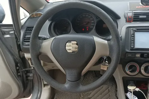 2011 Everus S1 1.3L 82HP L4 5MT