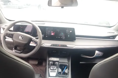 2023 ChangAn Raeton Plus 1.5T 188HP L4 7DCT