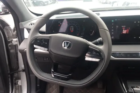 2023 ChangAn Raeton Plus 1.5T 188HP L4 7DCT