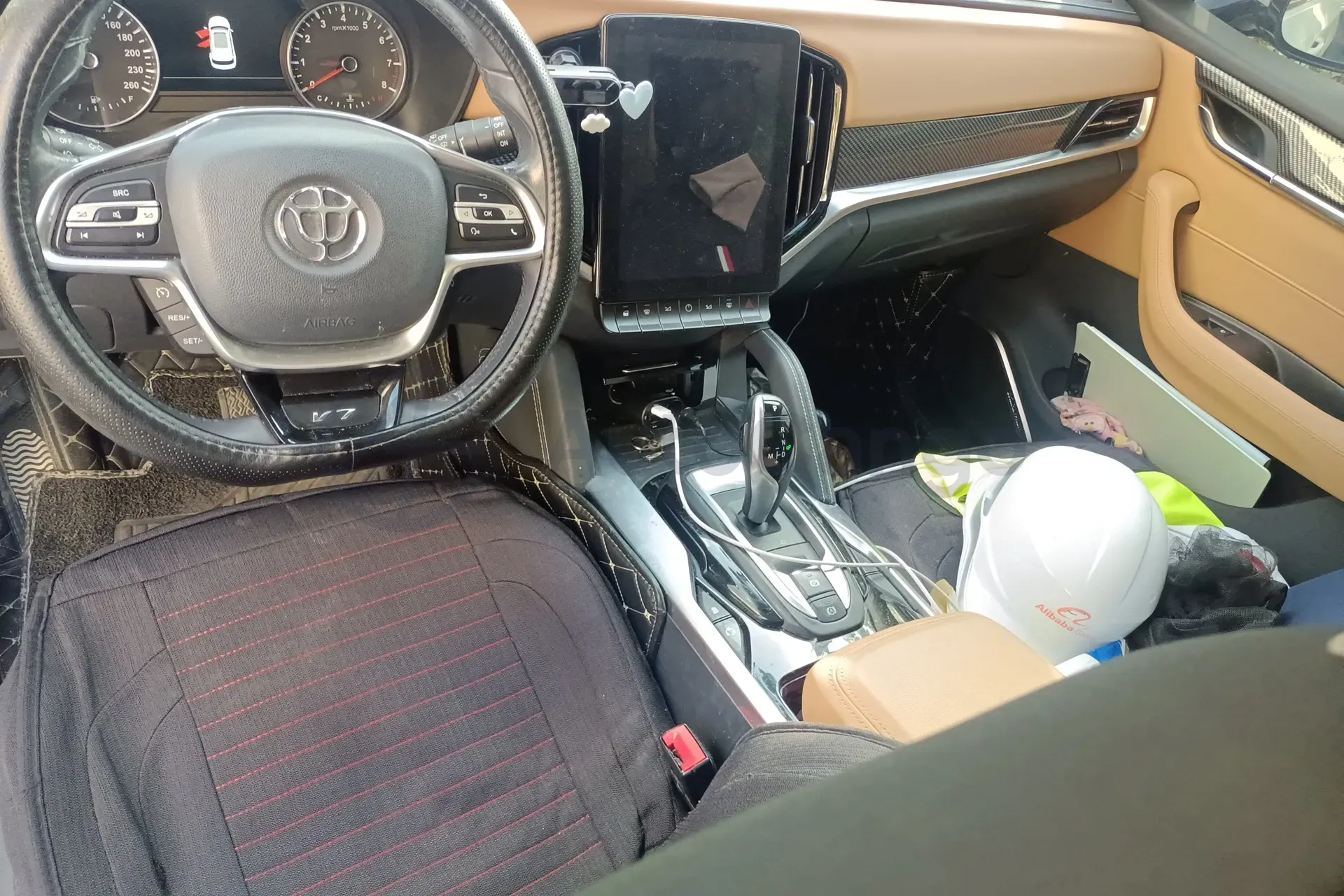 2018 Brilliance Auto V7 1.6T 204HP L4 7DCT,autocango,china used car exporter,china ev exporter,chinese used car exporter,chinese used ev exporter