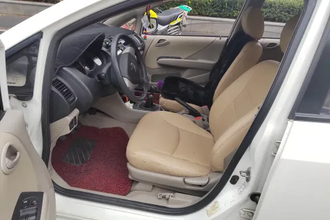 2011 Everus S1 1.3L 82HP L4 5MT